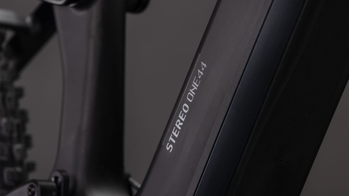 CUBE STEREO HYBRID ONE44 HPC RACE 800 blackline