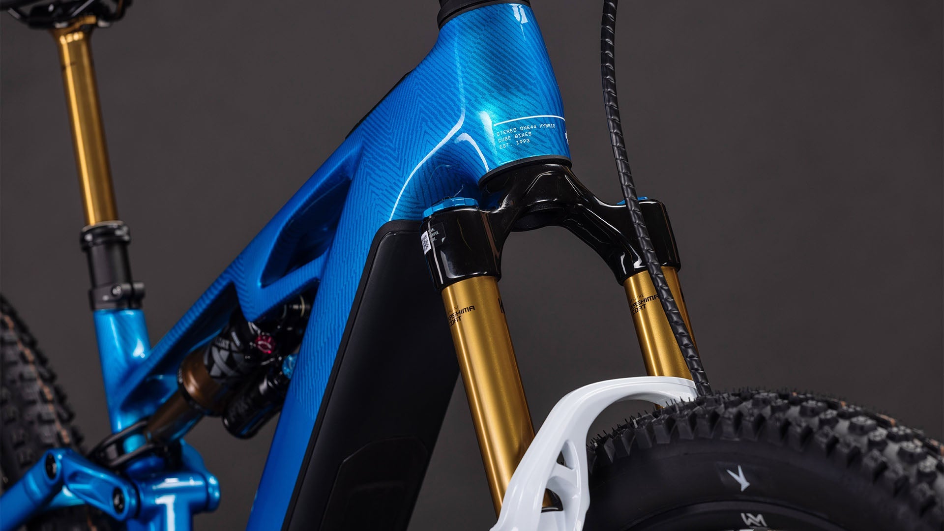 Cube Stereo Hybrid ONE44 HPC AT 800 actionteam x