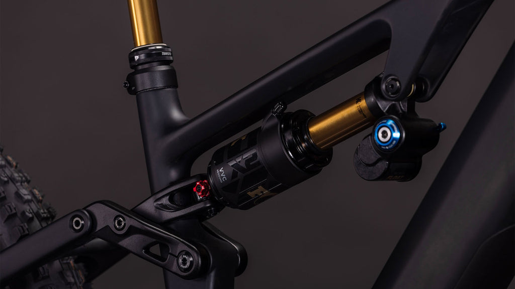CUBE AMS HYBRID 177 C:62 AT 600X carbon´n´gold