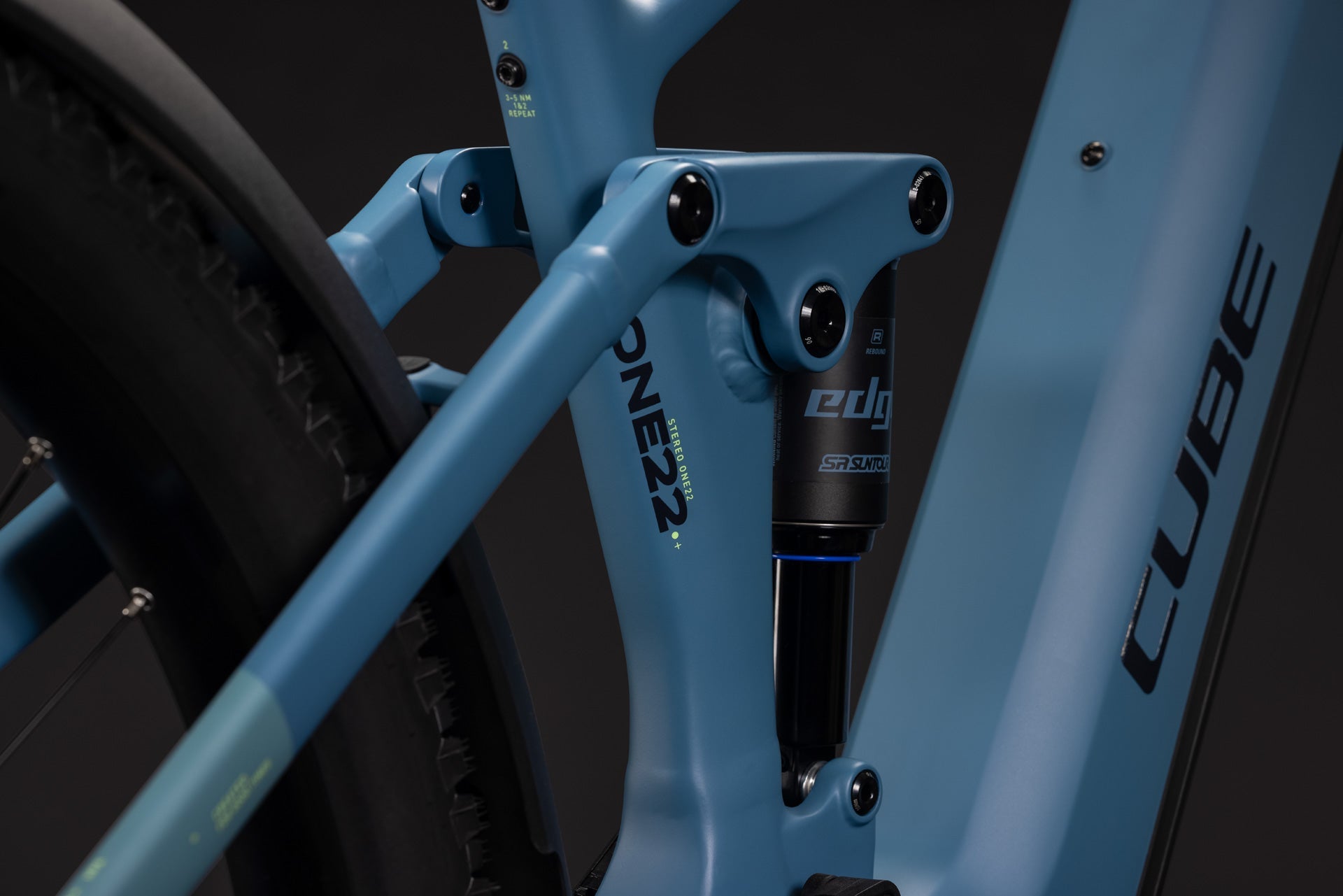 Cube Stereo Hybrid ONE22 Pro 800 FE bluesapphire´n´blue