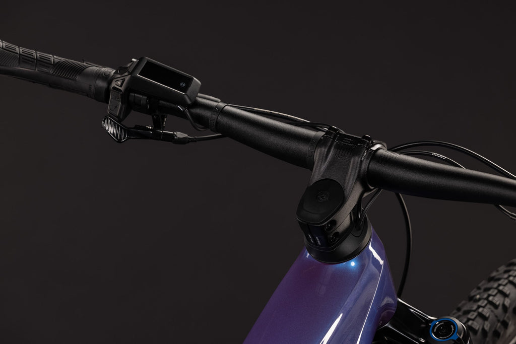 Cube Stereo Hybrid ONE44 Pro 800 blueiris´n´purple