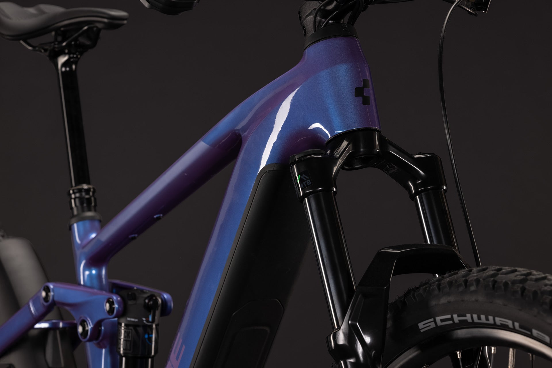 Cube Stereo Hybrid ONE44 Pro 800 blueiris´n´purple