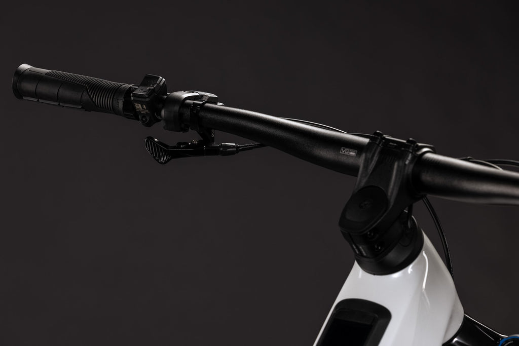 Cube Stereo Hybrid ONE44 HPC Pro 800 metallicwhite´n´blue