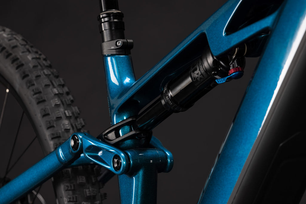 Cube Stereo Hybrid ONE44 HPC Race 800 nebula´n´prizm