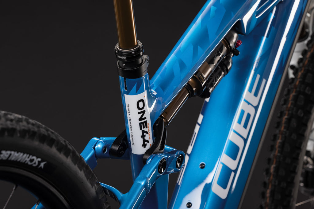 Cube Stereo Hybrid ONE44 HPC AT 800 actionteam