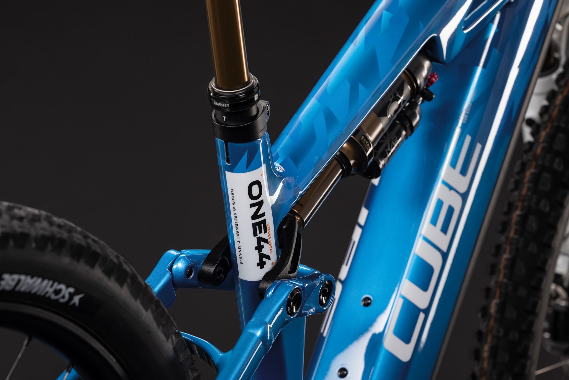 Cube Stereo Hybrid ONE44 HPC AT 800 actionteam