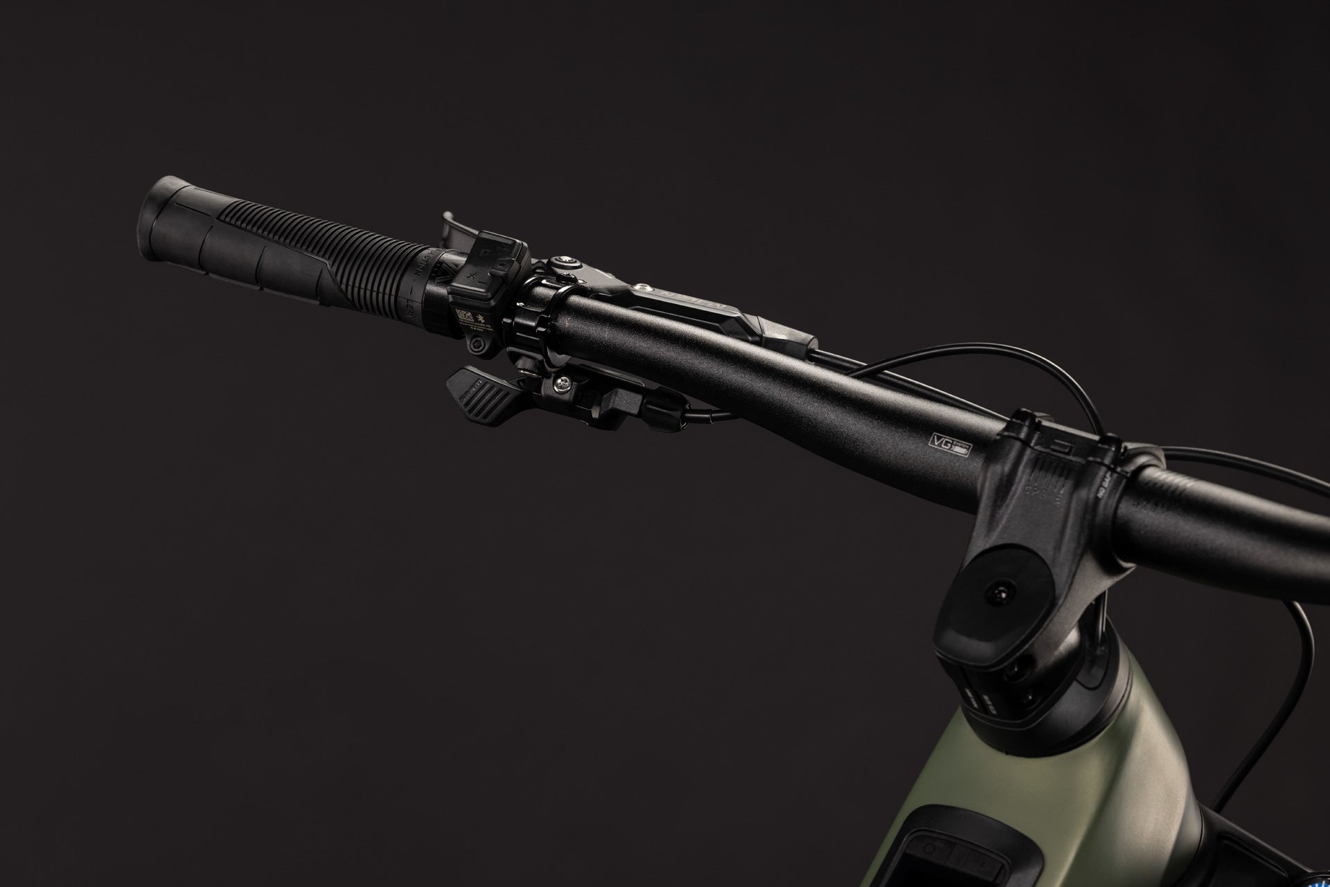 Cube Stereo Hybrid ONE77 HPC TM 800 reedgreen´n´gills