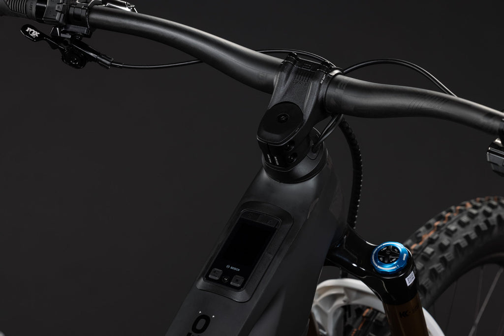 Cube Stereo Hybrid ONE77 HPC AT 800 carbon´n´white