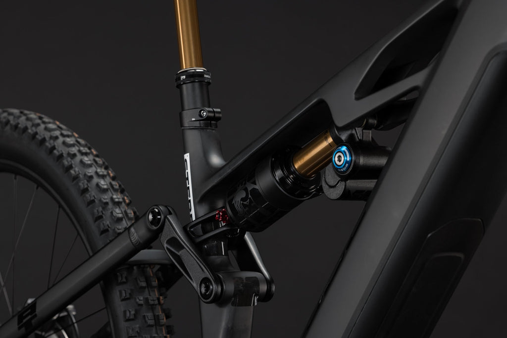 Cube Stereo Hybrid ONE77 HPC AT 800 carbon´n´white