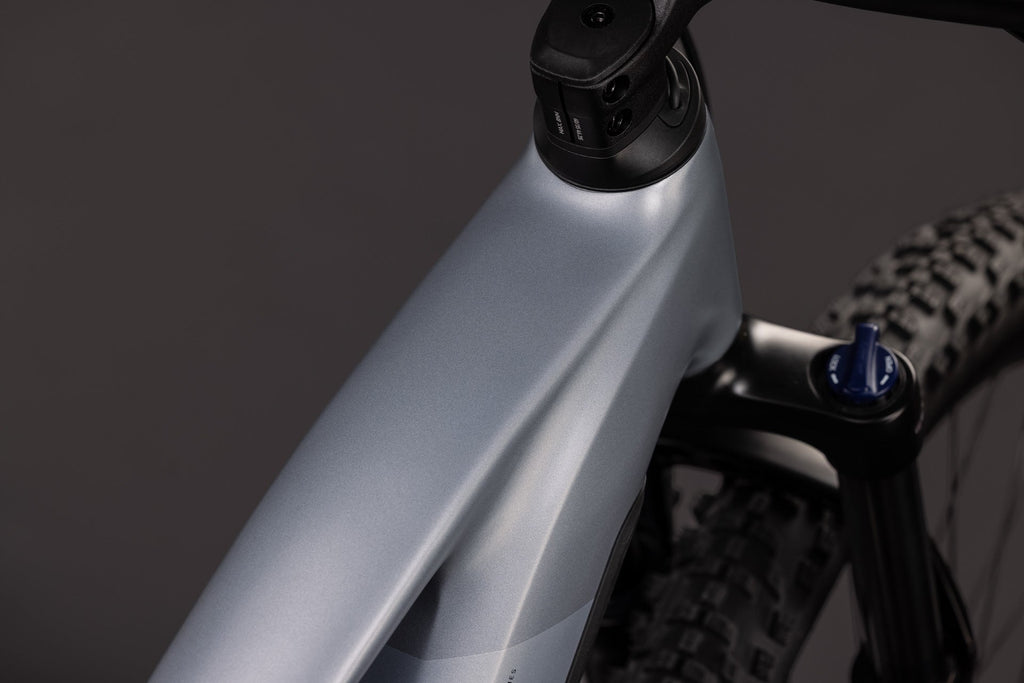 Cube Reaction Hybrid Performance 720 ashgrey´n´prism
