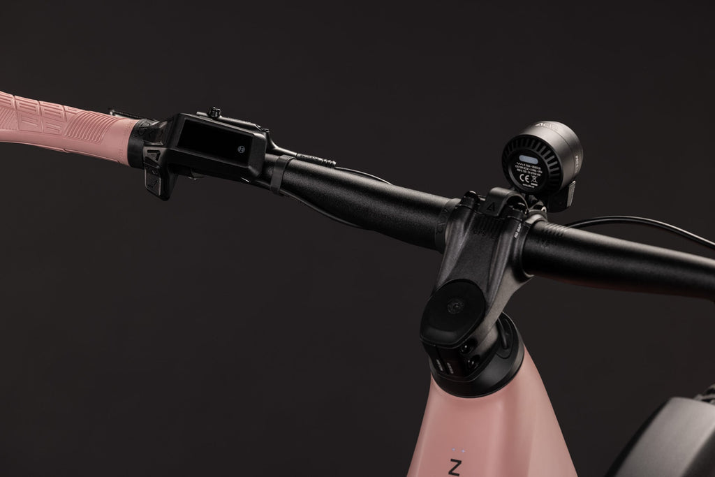 Cube Reaction Hybrid Performance 720 FE ruby´n´black