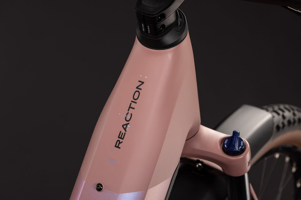 Cube Reaction Hybrid Performance 720 FE ruby´n´black