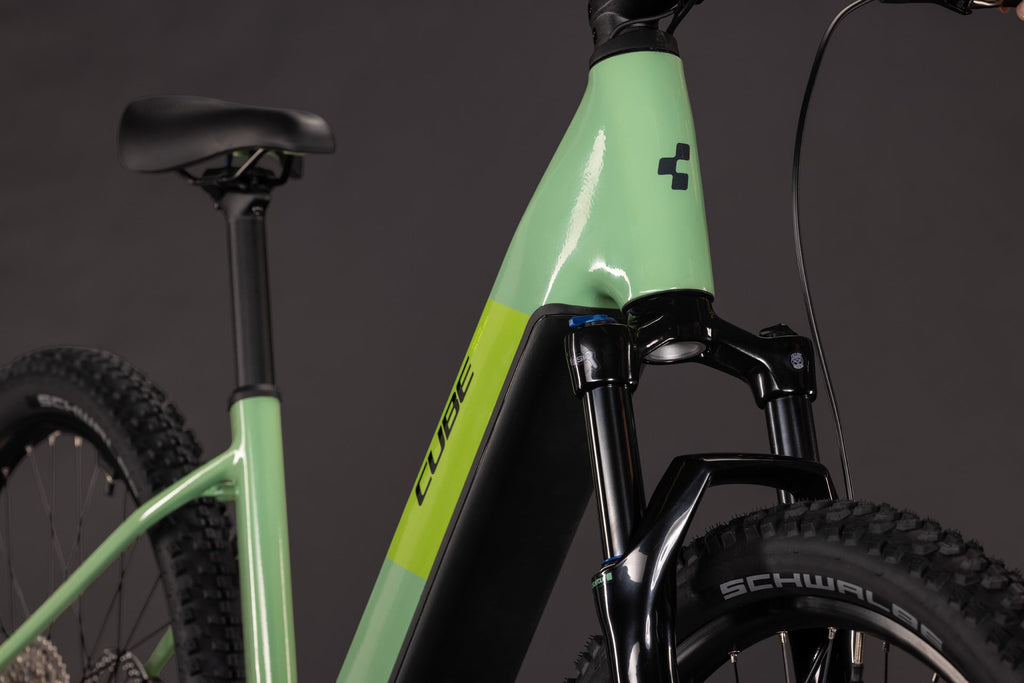 Cube Reaction Hybrid ONE 720  cactus´n´black