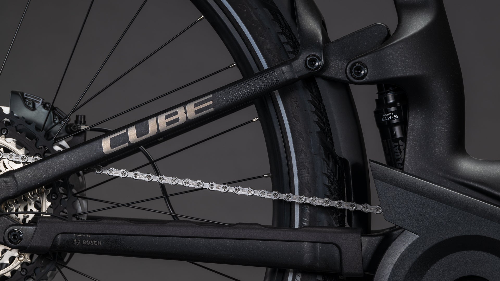 Cube Kathmandu Hybrid ONE11 HPC SLT 800 carbon´n´silverdust