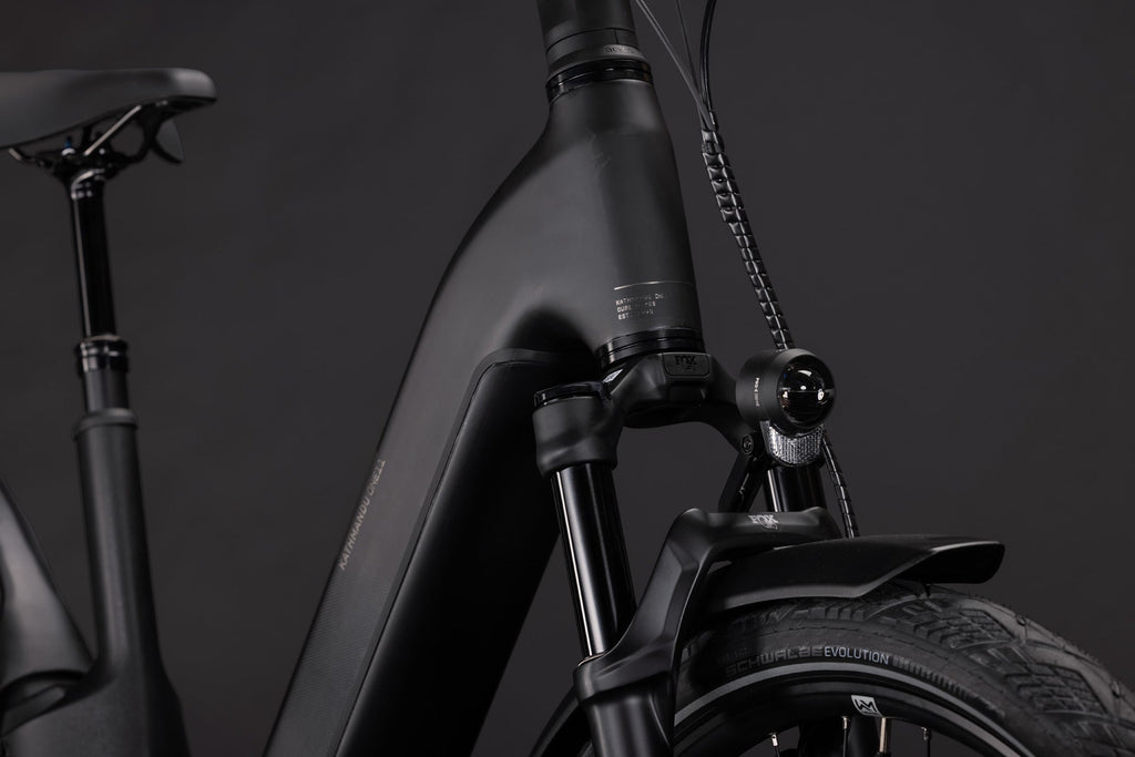 Cube Kathmandu Hybrid ONE11 HPC SLT 800 carbon´n´silverdust