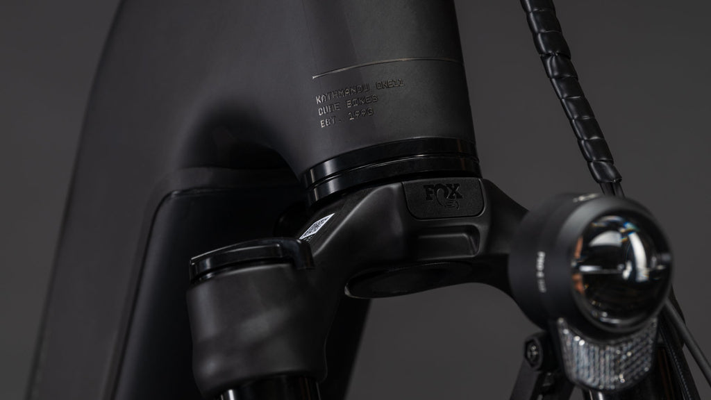 Cube Kathmandu Hybrid ONE11 HPC SLT 800 carbon´n´silverdust