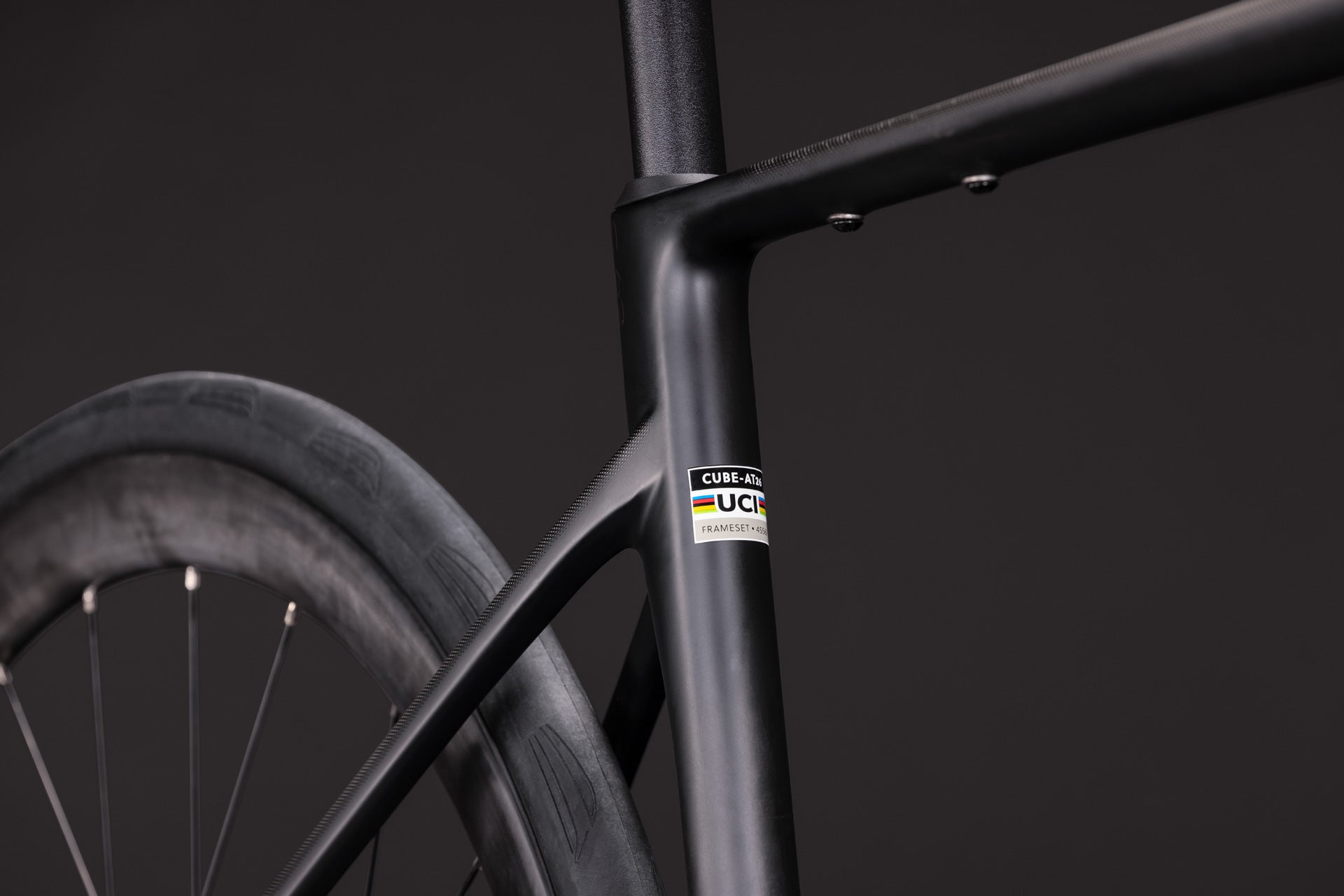 Cube Attain C:62 Race carbon´n´coalchrome