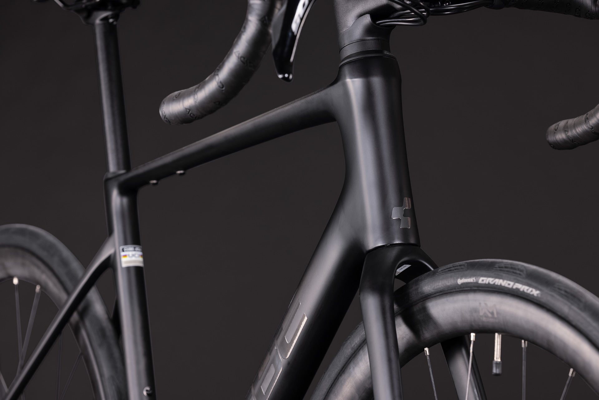 Cube Attain C:62 Race carbon´n´coalchrome