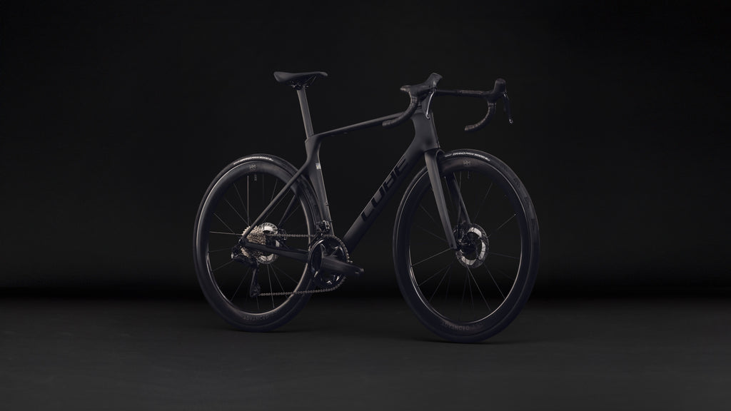 Cube Agree C:62 Pro carbon´n´black