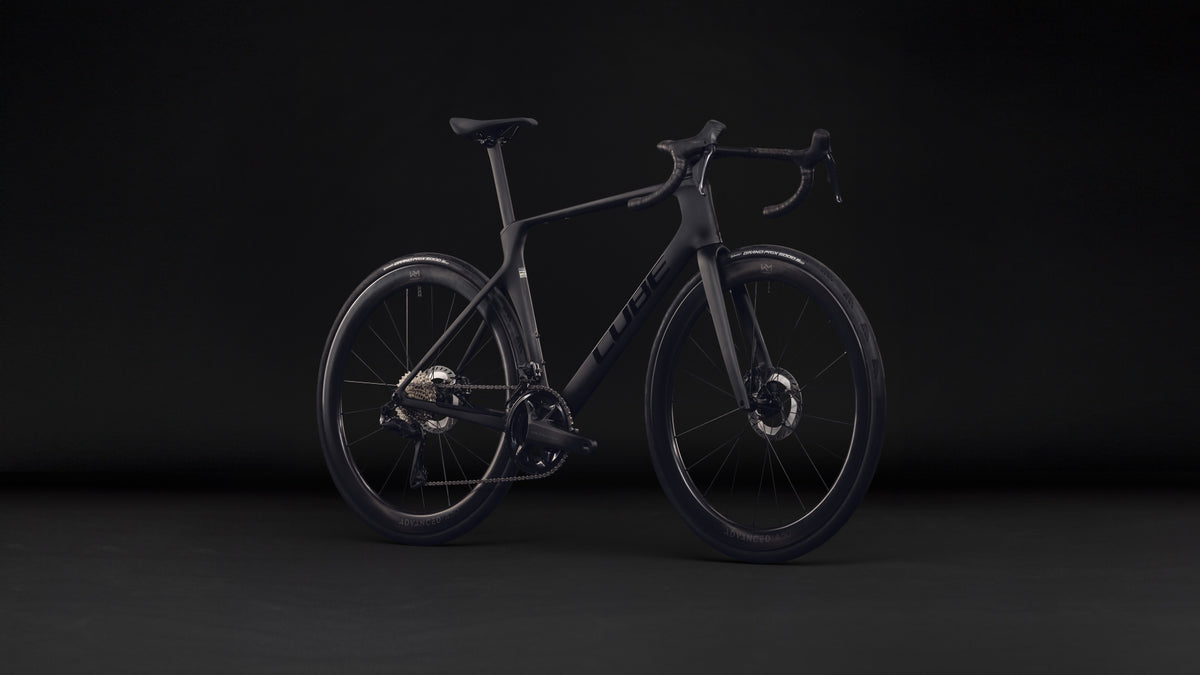 Cube Agree C:62 Pro carbon´n´black