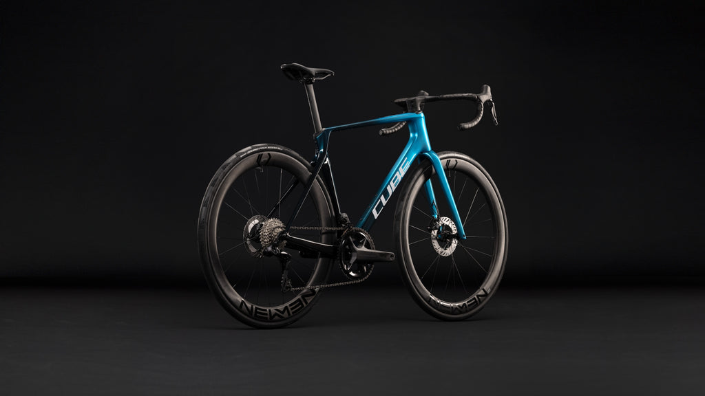 Cube Agree C:62 Race chromeblue´n´liquidblue