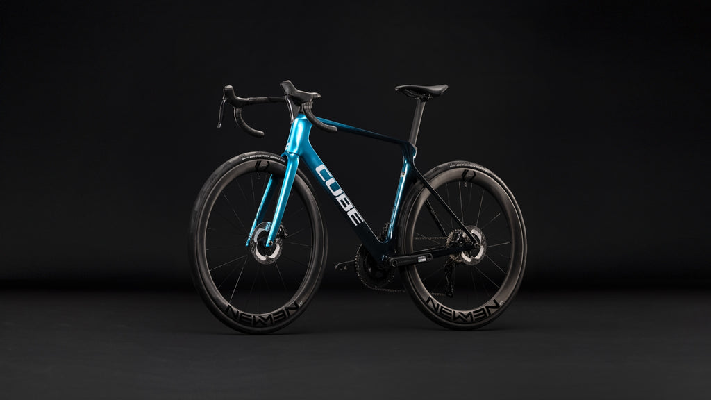 Cube Agree C:62 Race chromeblue´n´liquidblue