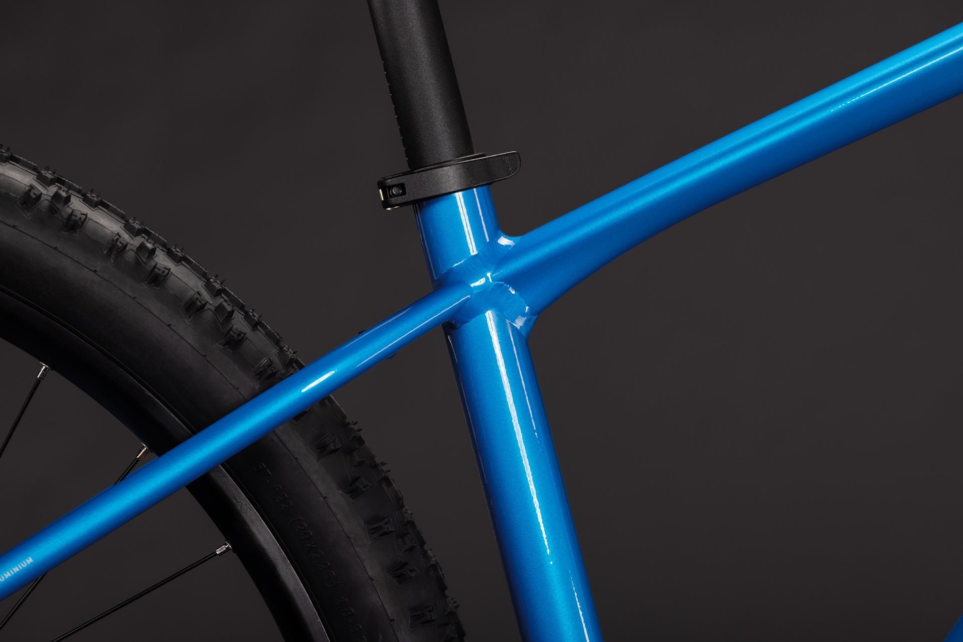 Cube Aim Pro topasblue´n´blue