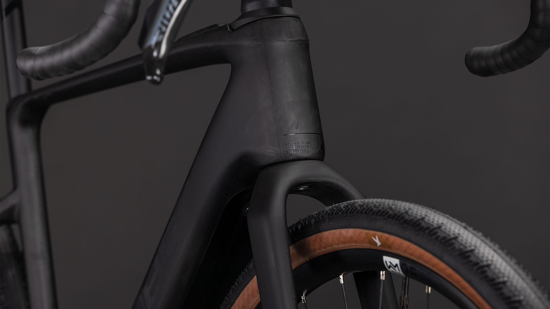 CUBE NUROAD HYBRID C:62 EXC 400X blackline