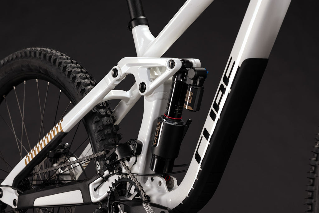 Cube TWO15 Race powdergold´n´black