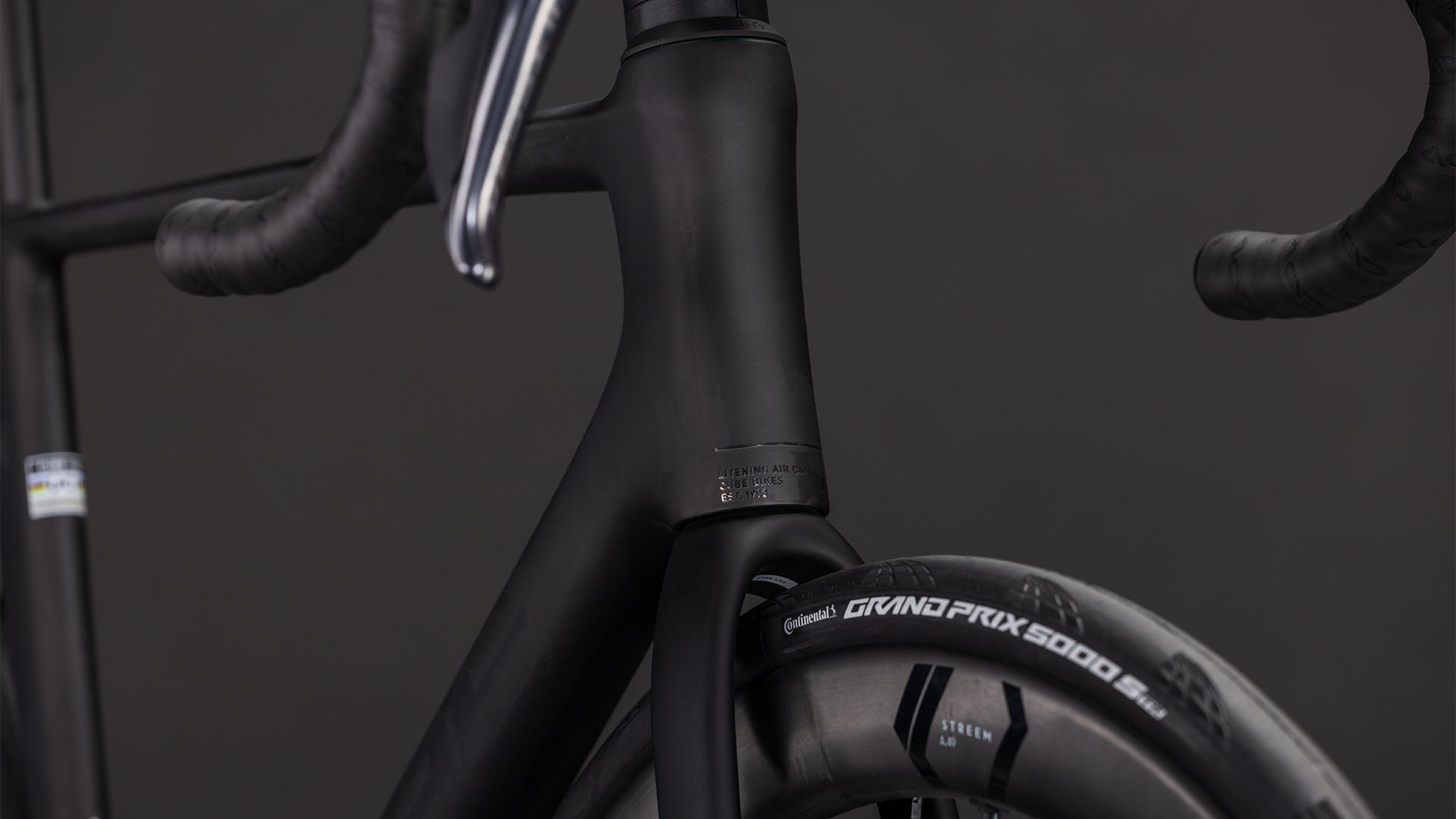 CUBE LITENING AIR C:68X RACE blackline