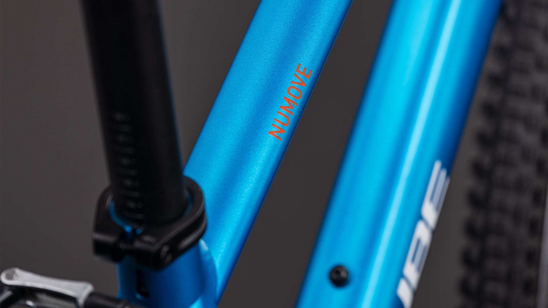Cube Numove 200 topasblue´n´nebula