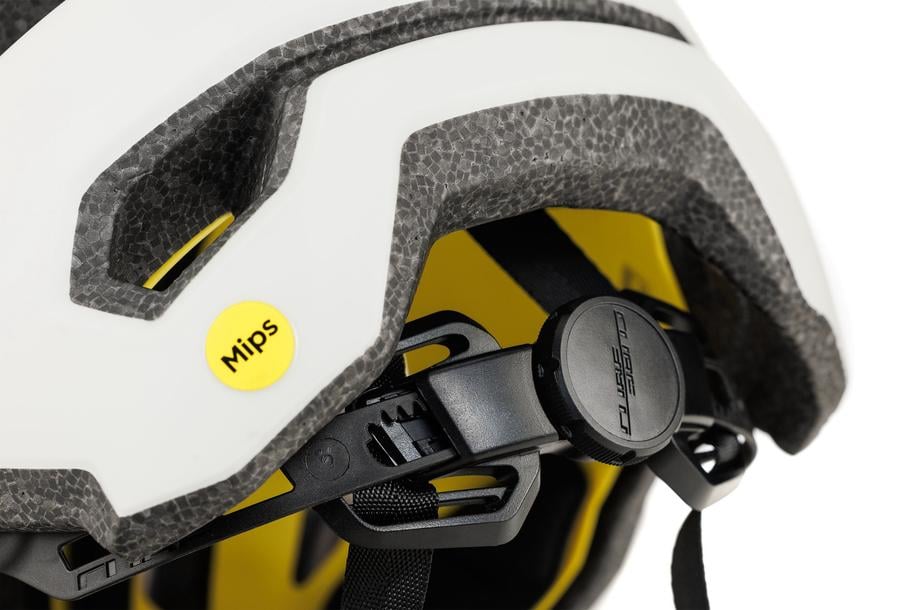 CUBE CASCO STRAY