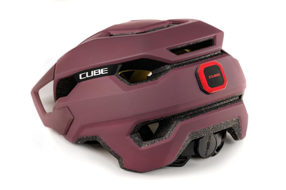 CUBE CASCO STRAY