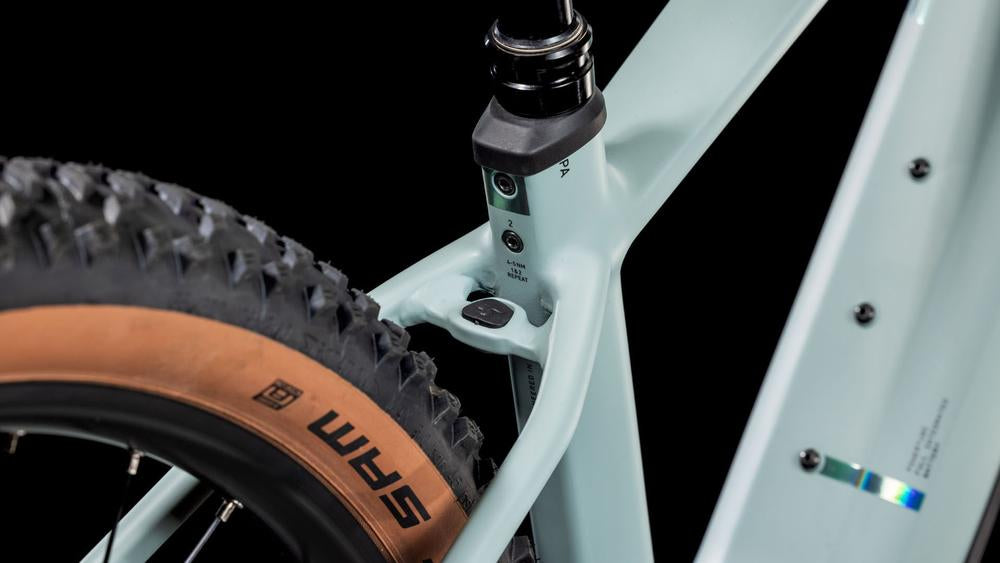 CUBE REACTION HYBRID RACE 800 desertgreen´n´prism