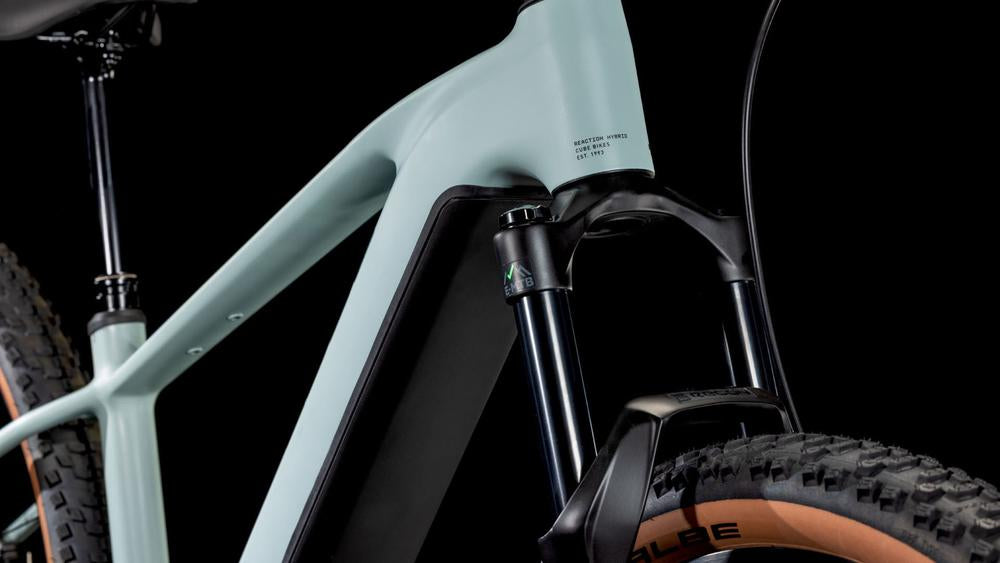 CUBE REACTION HYBRID RACE 800 desertgreen´n´prism