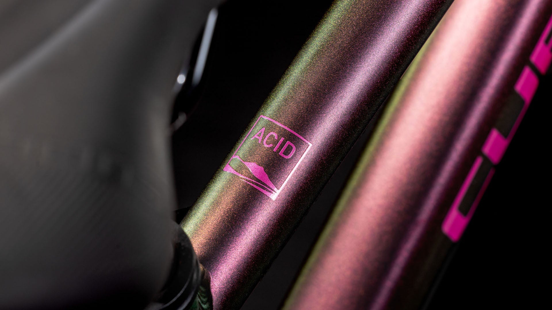 Cube Acid 160 molotov´n´pink