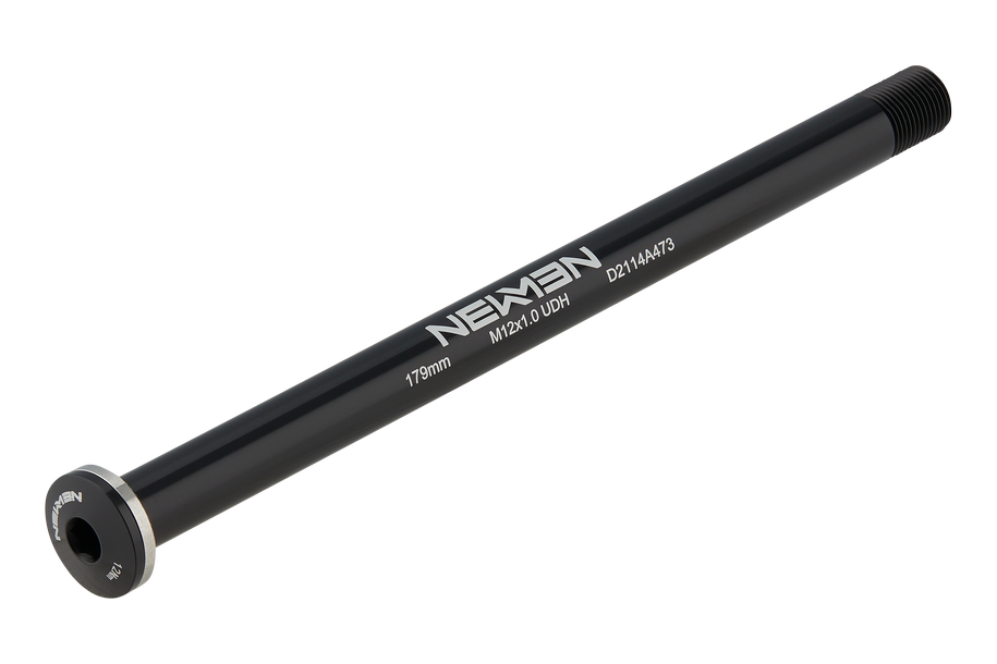 NEWMEN Perno UDH 12x157 M12x1,0 179 mm